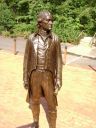 Thomas_Jefferson_statue.jpg